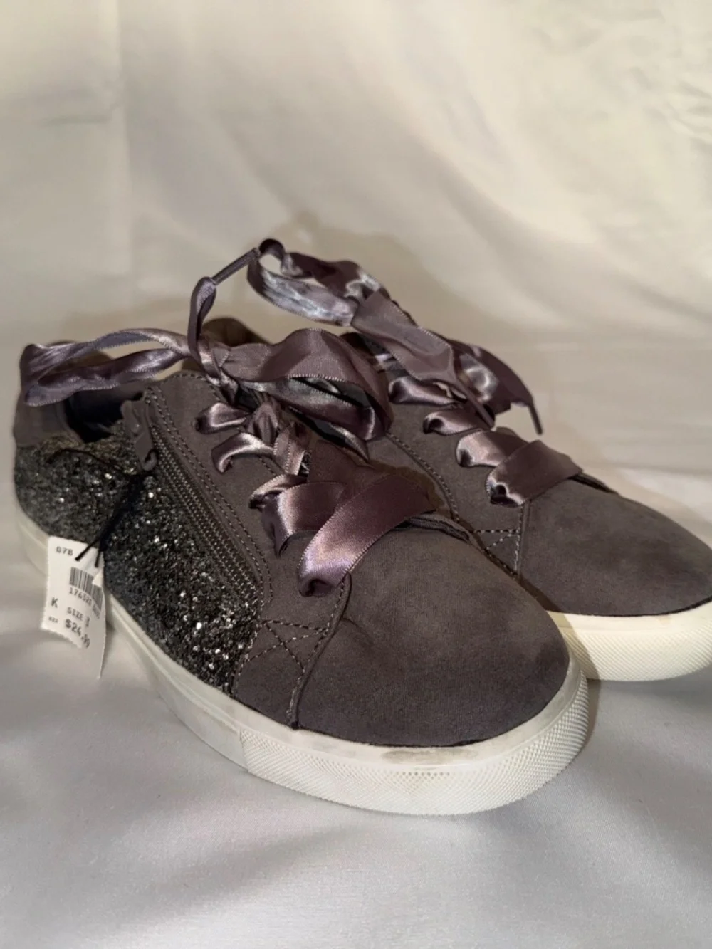 Gray Glitter Sneakers Satin Ribbon Laces Side Zip Girls Size 3 NWT